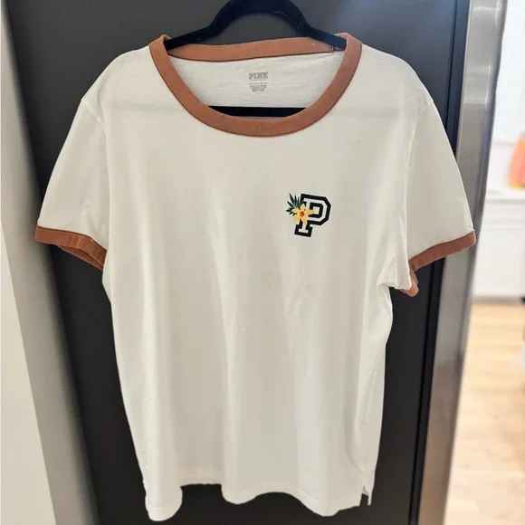 PINK Victoria's Secret White and Black T-Shirt - Picture 5 of 7